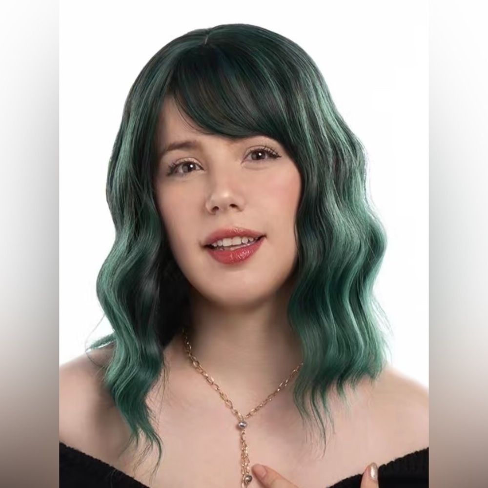 Emerald Green Wavy Hair Synthetic Wig